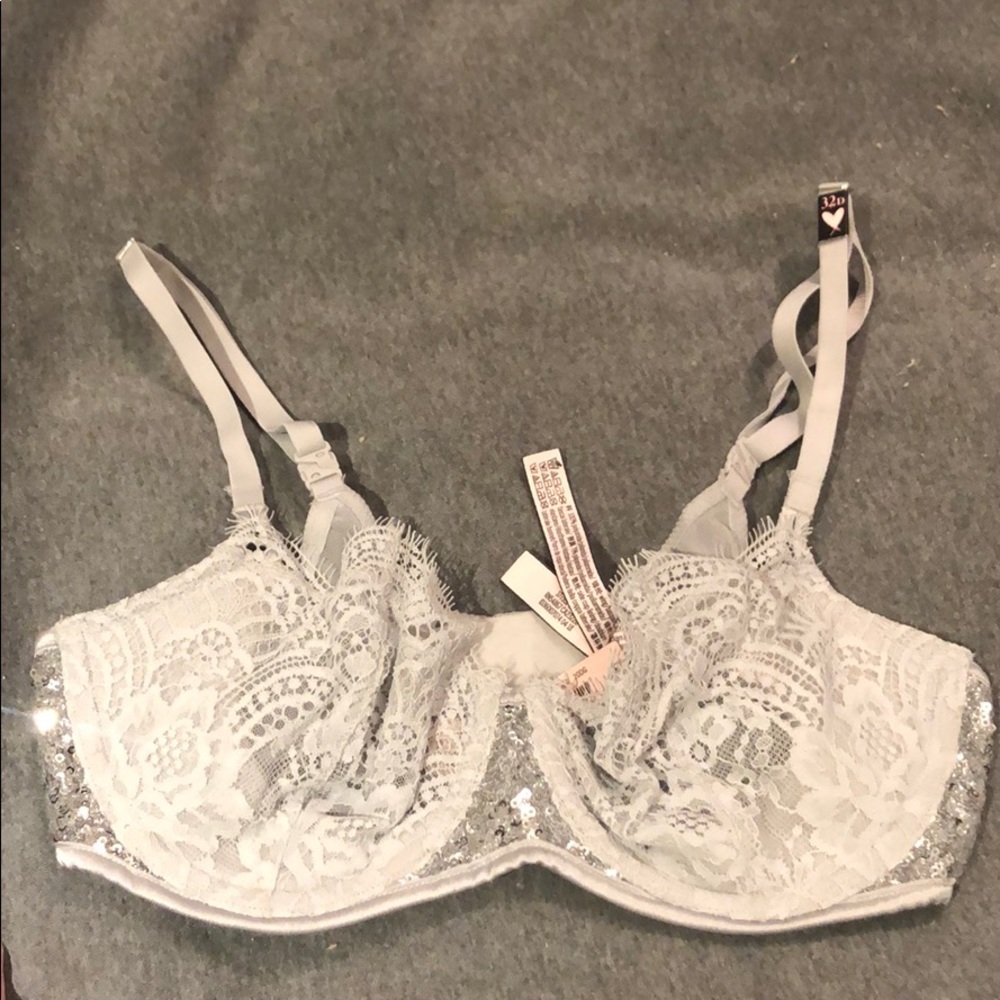 Grey lace bra